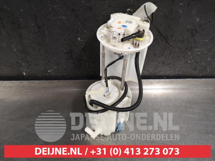 Gebruikte Tank element Pomp Toyota RAV4 (A3) 2.0 16V Valvematic 4x2 Prijs € 50,00 Margeregeling aangeboden door V.Deijne Jap.Auto-onderdelen BV