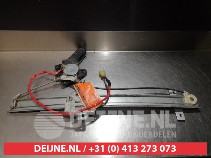 Suzuki Vitara Rear door window mechanism 4-door, left O290858