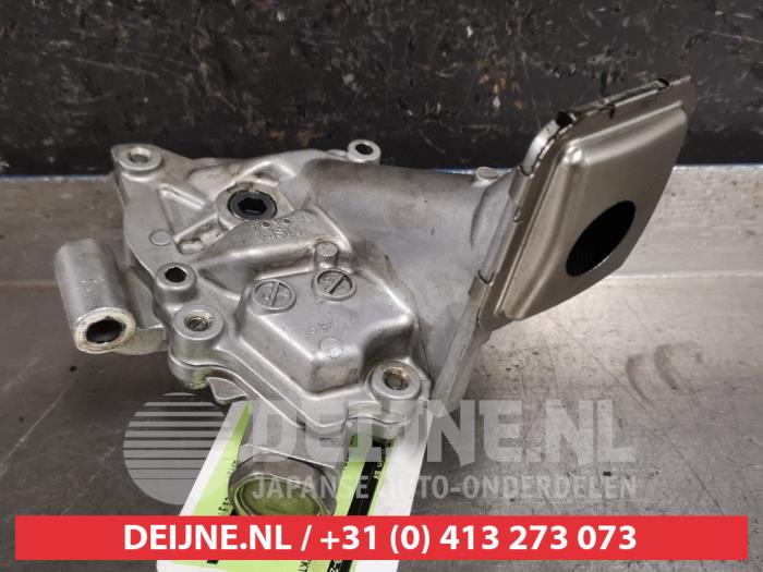 Gebruikte Oliepomp Toyota Prius (ZVW3) 1.8 16V Prijs € 60,00 Margeregeling aangeboden door V.Deijne Jap.Auto-onderdelen BV
