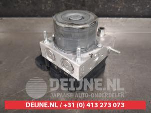 Nissan Micra ABS Pumpe O445716 foto 2