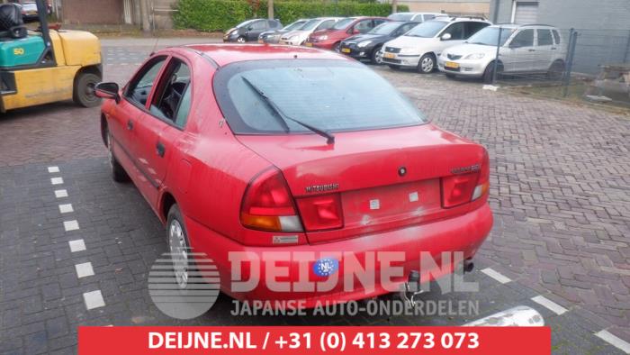 Mitsubishi Carisma Taillight, left O445717