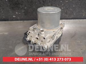 Toyota Rav-4 ABS Pomp O445782 foto 2