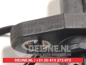 Nissan Pathfinder Crankshaft sensor O445862 photo 2
