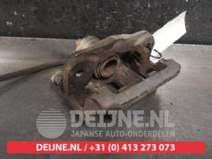 Nissan Pathfinder Rear brake calliper, right O445922 photo 2