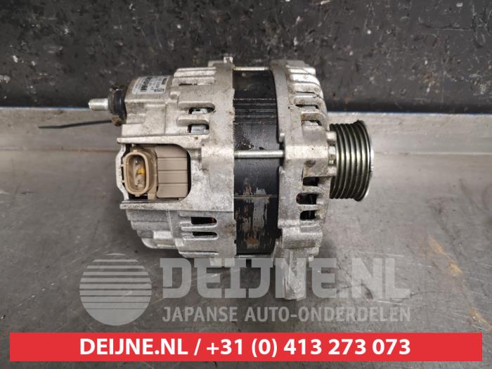 Gebruikte Dynamo Nissan Note (E12) 1.2 68 Prijs € 50,00 Margeregeling aangeboden door V.Deijne Jap.Auto-onderdelen BV