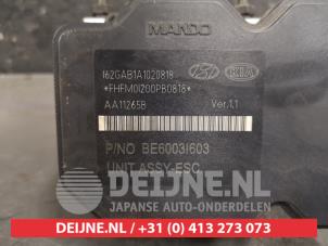 Hyundai Genesis ABS pump O446215 photo 3
