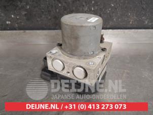 Hyundai Genesis ABS pump O446215 photo 2