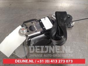 Isuzu D-MAX Front seatbelt, right O446910 photo 2