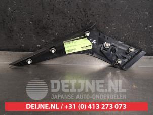 Suzuki Swift Leiste hinterer Kot-/Seitenflügel O447027 foto 2
