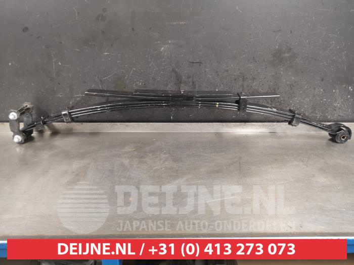 Toyota Hilux Blattfeder hinten O447402