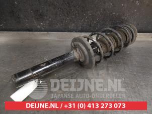 Toyota Aygo Schokdemperpoot rechts-voor O447503 foto 2