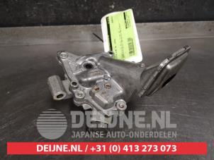 Oliepomp van een Toyota C-HR (X1,X5) 1.8 16V Hybrid 2018