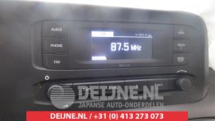 Gebruikte Radio Hyundai i10 1.0 12V Prijs € 100,00 Margeregeling aangeboden door V.Deijne Jap.Auto-onderdelen BV