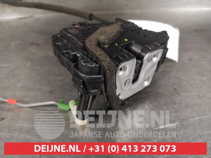 Nissan Micra Deurslot Mechaniek 4Deurs links-voor O447983