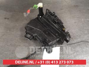 Nissan Micra Door lock mechanism 4-door, front left O447983 photo 2