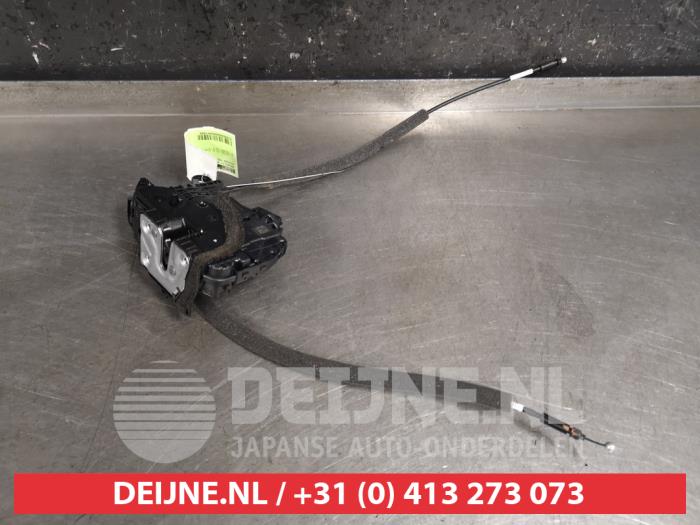 Nissan Micra Deurslot Mechaniek 4Deurs rechts-achter O447999