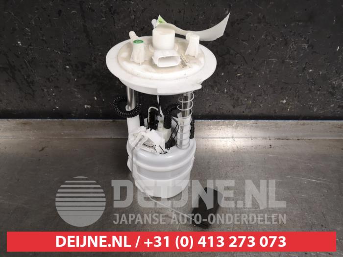 Gebruikte Brandstofpomp Elektrisch Nissan Micra (K14) 1.0 IG-T 100 Prijs € 90,75 Inclusief btw aangeboden door V.Deijne Jap.Auto-onderdelen BV