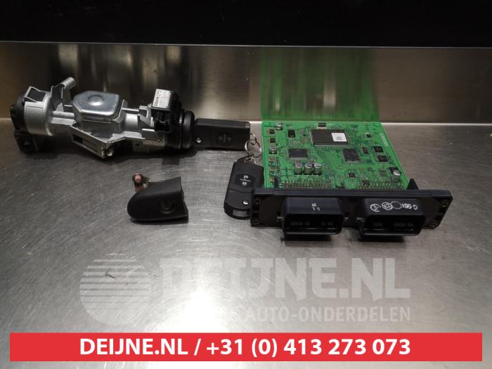 Mazda 3 Slotenset Cilinder (compleet) O277681