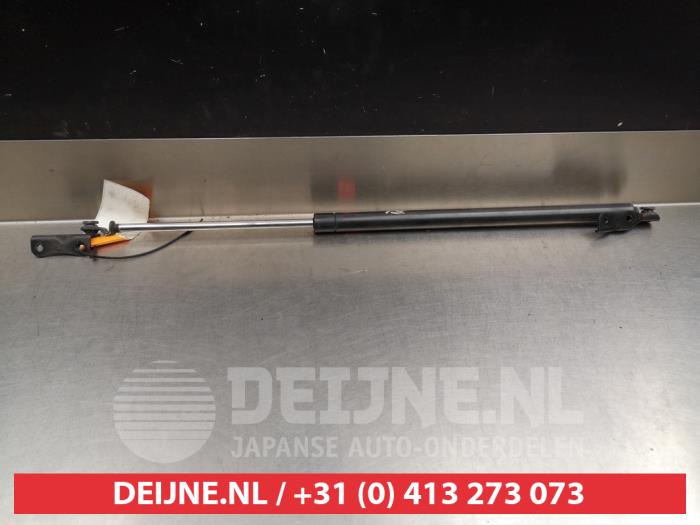 Toyota Previa Gasdemper rechts-achter O295402