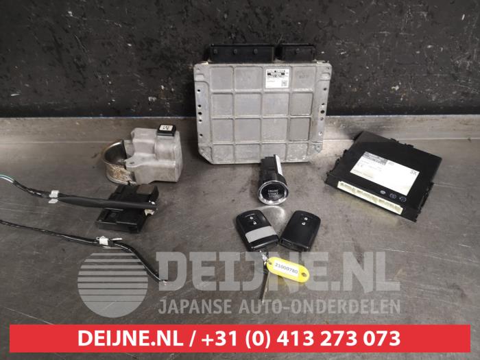 Toyota Auris Computer Motormanagement O448305