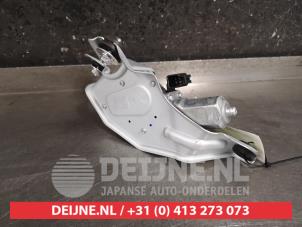 Hyundai Kona Ruitenwissermotor achter O448323 foto 2