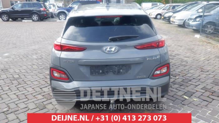 Hyundai Kona Heckklappenreflektor links O448324
