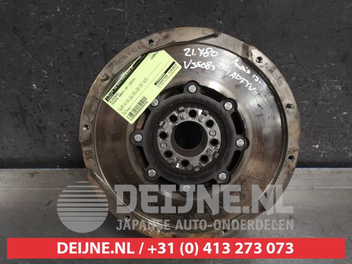 Toyota Auris Schwungrad O448348