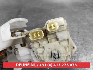 Honda Civic Front door lock mechanism 4-door, right O448391 photo 3