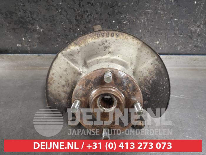 Suzuki Wagon R+ Fusee links-voor O448573