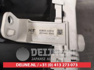 Toyota Rav-4 Tacho - Kombiinstrument KM O448610 foto 4