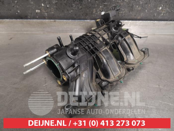 Suzuki Swift Inlaatspruitstuk O448786