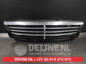 Ssang Yong Rexton Grille O449052 photo 2
