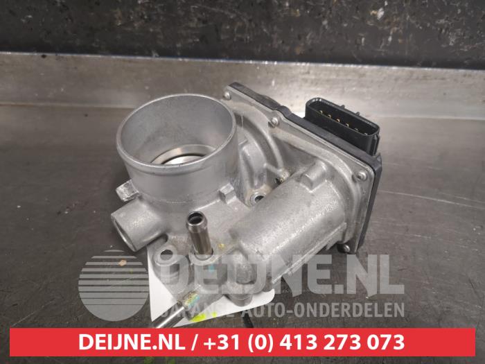 Gebruikte Gasklephuis Toyota Yaris III (P13) 1.5 16V Dual VVT-iE Prijs € 40,00 Margeregeling aangeboden door V.Deijne Jap.Auto-onderdelen BV