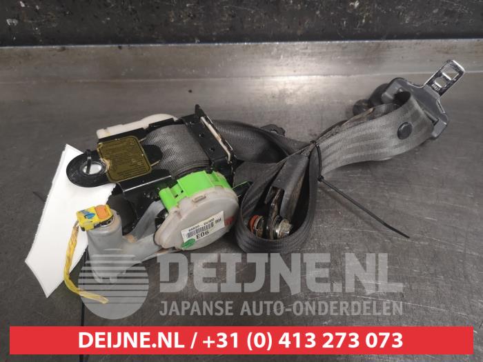 Hyundai Veloster Front seatbelt, right O449269