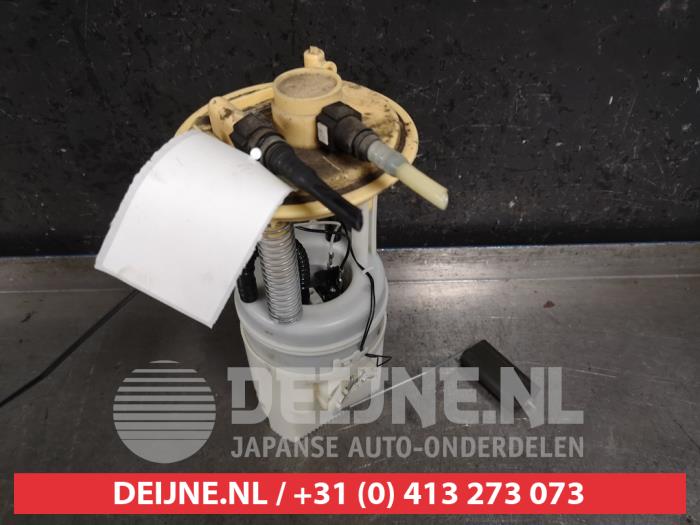 Gebruikte Tank element Pomp Mitsubishi Colt (Z2/Z3) 1.1 12V Prijs € 35,00 Margeregeling aangeboden door V.Deijne Jap.Auto-onderdelen BV