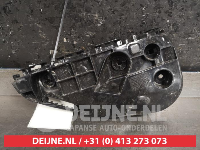 Toyota Hilux Bumpersteun rechts-voor O449891