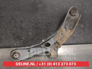 Suzuki Swift Front lower wishbone, right O449924 photo 2
