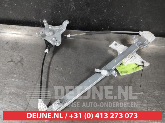 Toyota Yaris Fenstermechanik 4-türig rechts hinten O450205