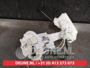 Toyota Yaris Brandstofpomp Elektrisch O450213 foto 2