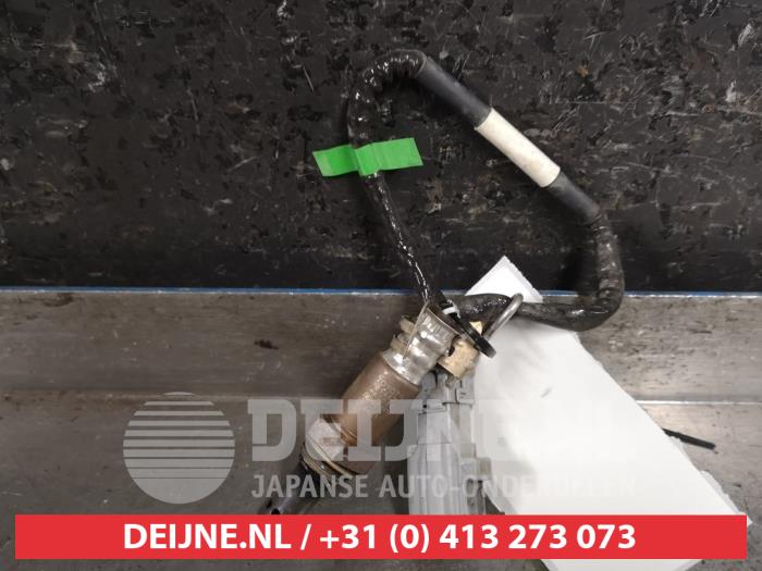 Gebruikte Lambda Sonde Toyota Yaris IV (P21/PA1/PH1) 1.5 12V Hybrid Prijs € 25,00 Margeregeling aangeboden door V.Deijne Jap.Auto-onderdelen BV