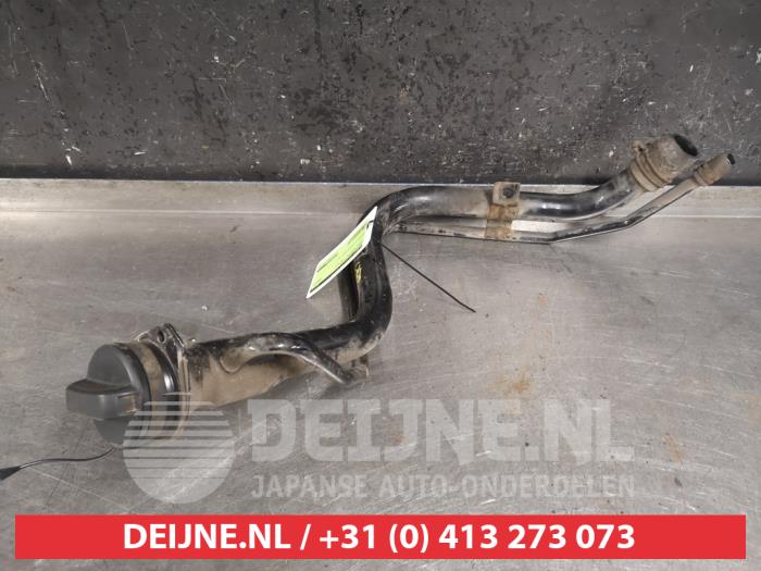 Suzuki Swift Füllrohr Kraftstofftank O450233