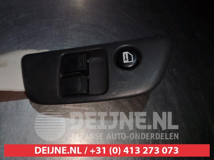Suzuki Ignis Combischakelaar ramen O312269