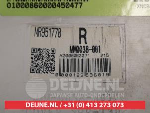 Mitsubishi Colt Tacho - Kombiinstrument KM O450477 foto 3