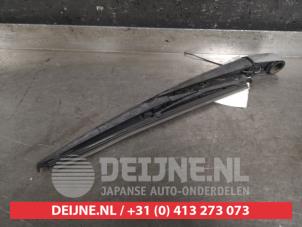 Daihatsu Terios Ruitenwisserarm achter O450522 foto 2