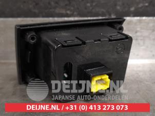 Ssang Yong Rexton Uurwerk O450837 foto 2