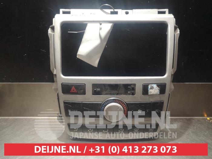 Toyota Avensis Verso Heizung Bedienpaneel O306360