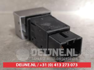 Ssang Yong Rexton ESP switch O450943 photo 2