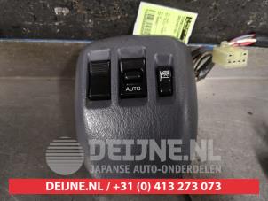 Daihatsu Terios Combischakelaar ramen O451070 foto 2
