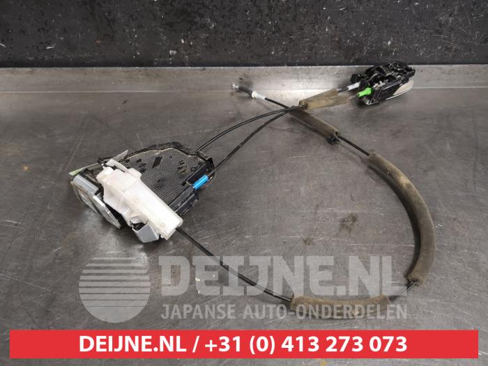 Toyota C-HR Deurslot Mechaniek 4Deurs rechts-achter O451131