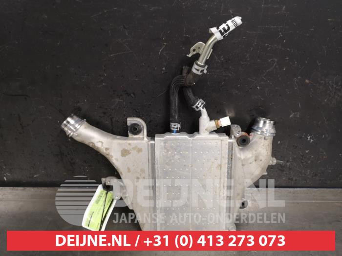 Gebruikte Intercooler Toyota Hilux V/VI 2.4 D 16V 4WD Prijs € 200,00 Margeregeling aangeboden door V.Deijne Jap.Auto-onderdelen BV